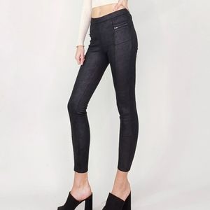 *Sold* Women Vegan Suede Jeggings Pull On Leggings Pants Black Size 26 NWOT